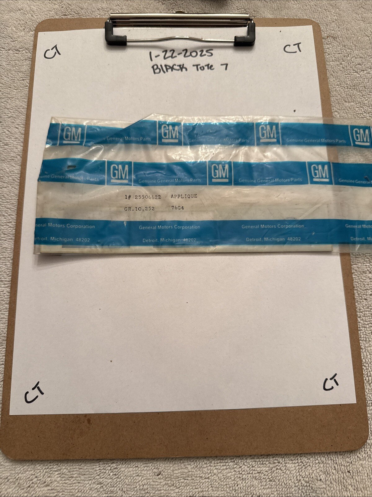 *NOS Genuine GM 25506622 Instrument Panel Applique