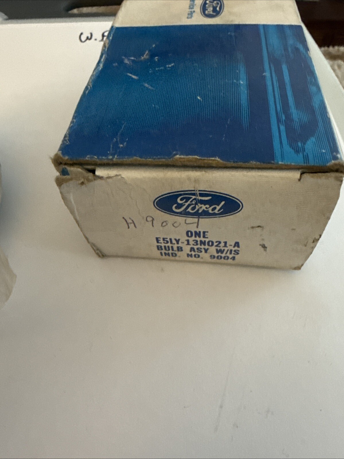NOS HEADLAMP BULB ASSY -fits 85-96 Ford - OEM Ford E5LY-13N021-A ( 9004 ) - Image 3