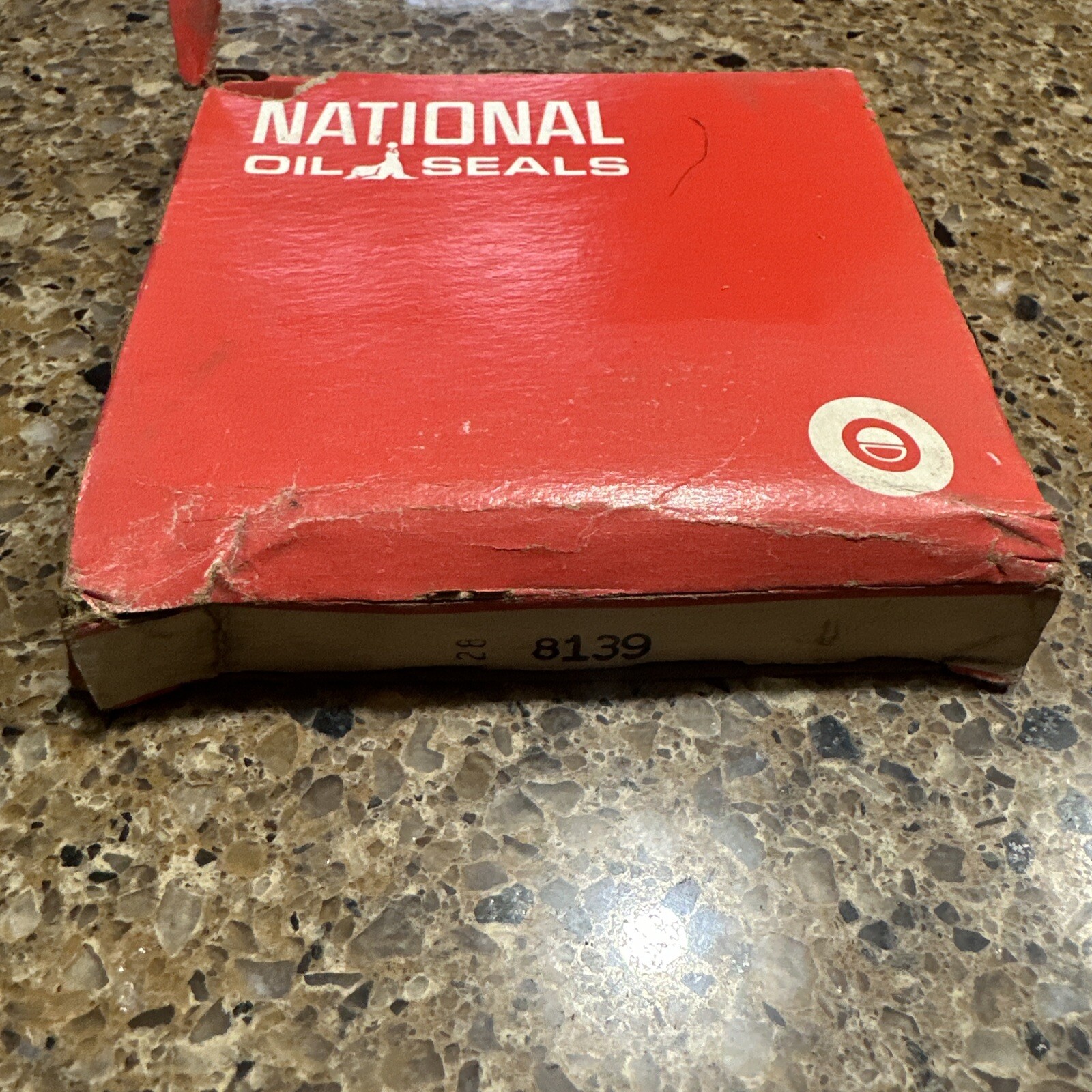 NOS NATIONAL 8139 OIL SEAL