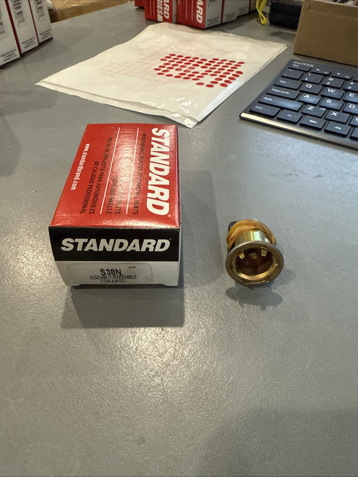 NOS Standard S-38N Auto Trans Indicator Lamp Socket