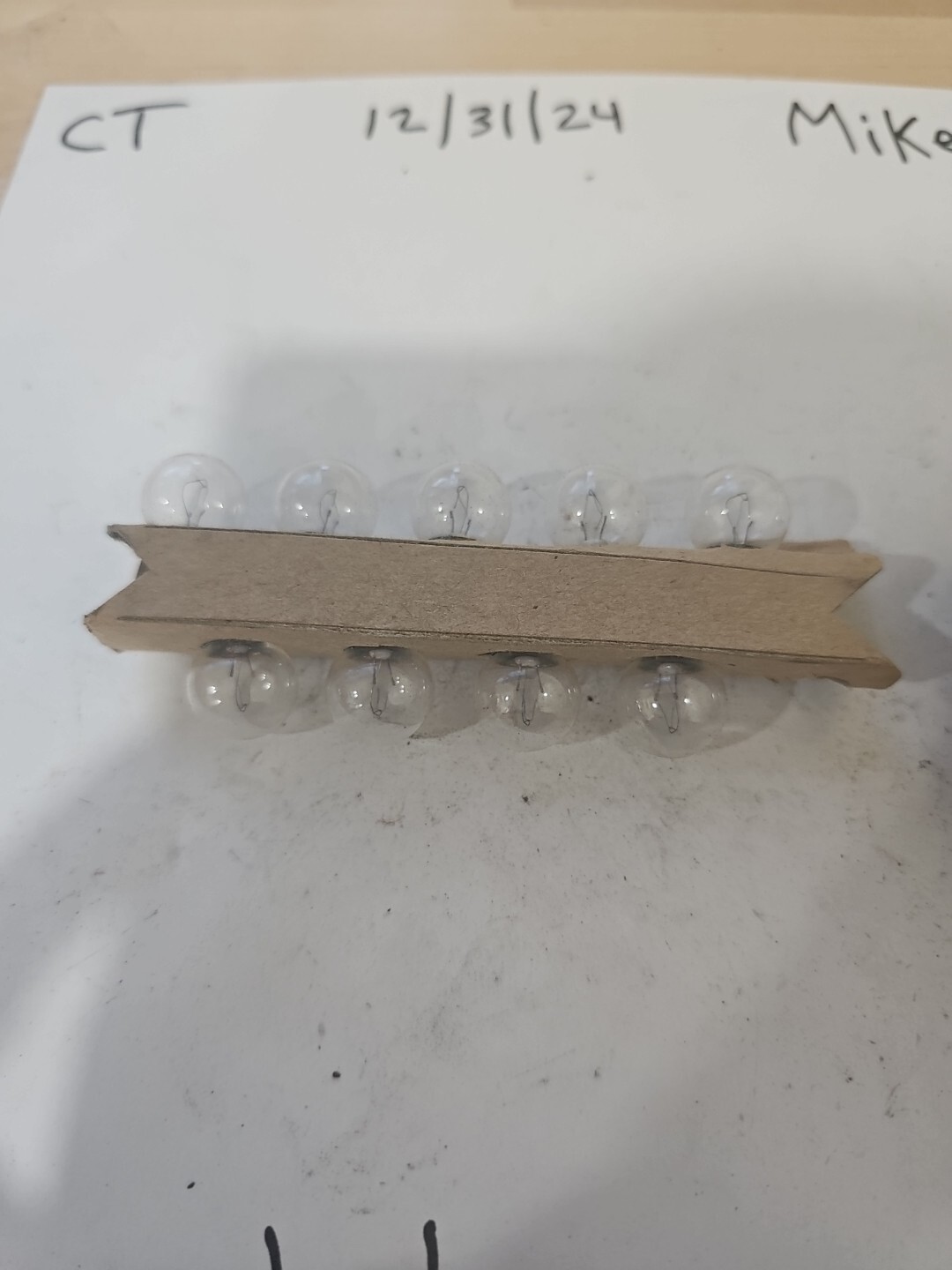 NOS Westinghouse Miniature lightbulbs 57 12v 2cp 1 Opened Box Of 9 Bulbs New - Image 3