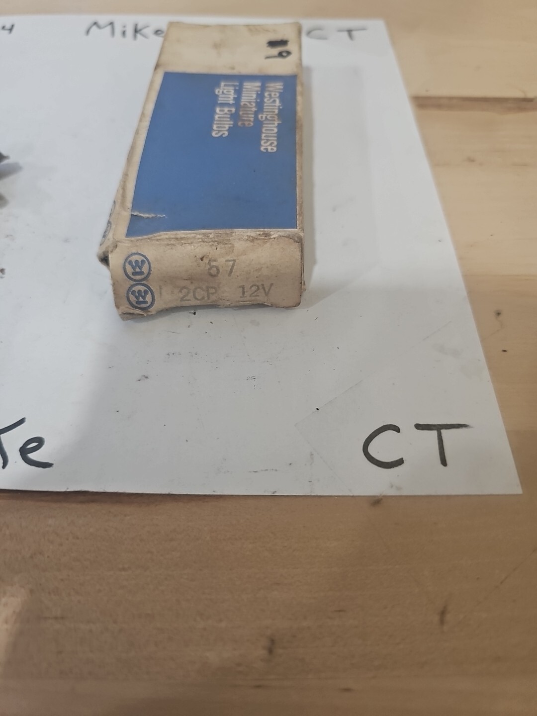 NOS Westinghouse Miniature lightbulbs 57 12v 2cp 1 Opened Box Of 9 Bulbs New - Image 4