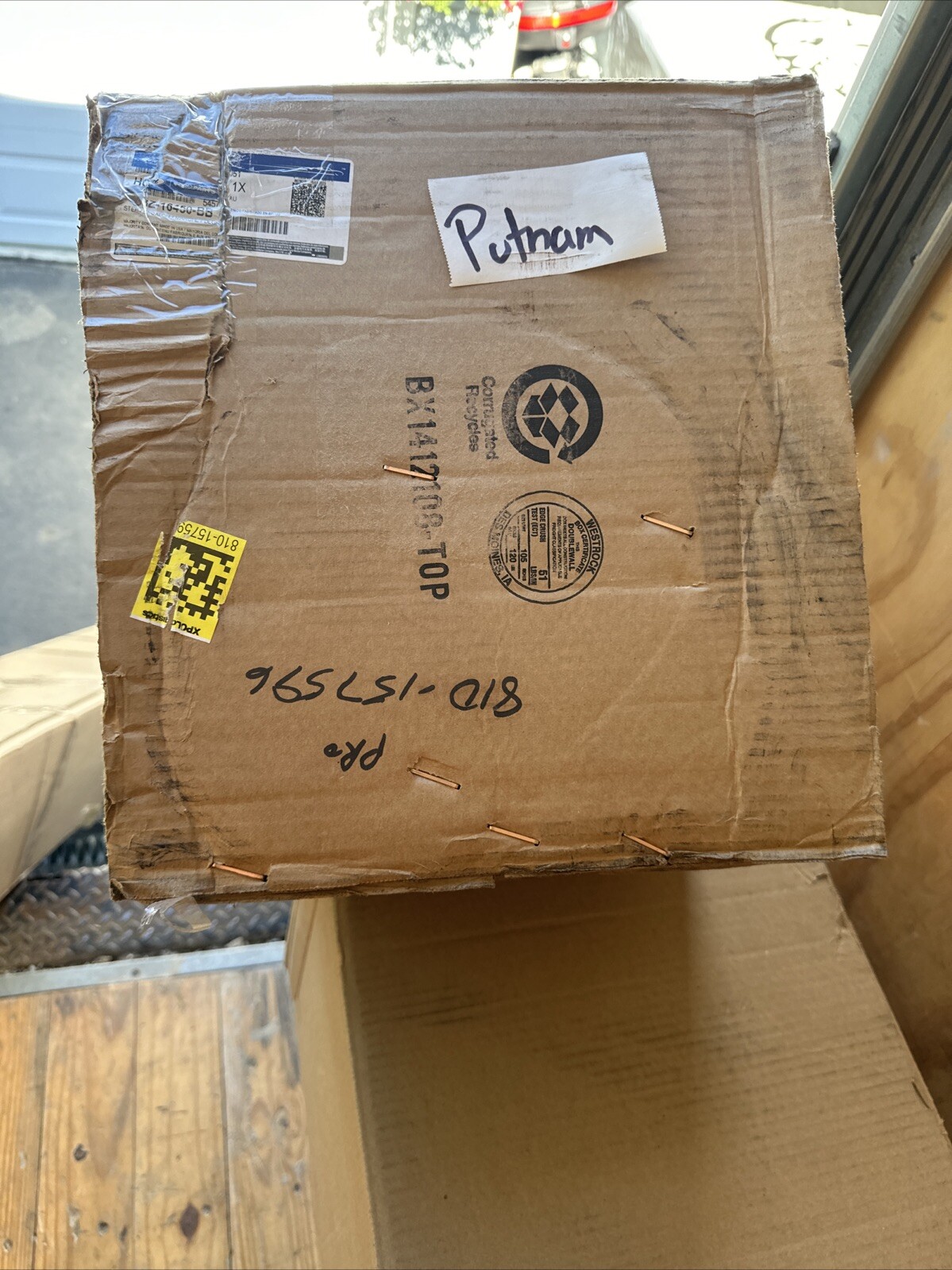 New Genuine Ford Step Asy HC3Z16450BB / HC3Z-16450-BB OEM - Image 3