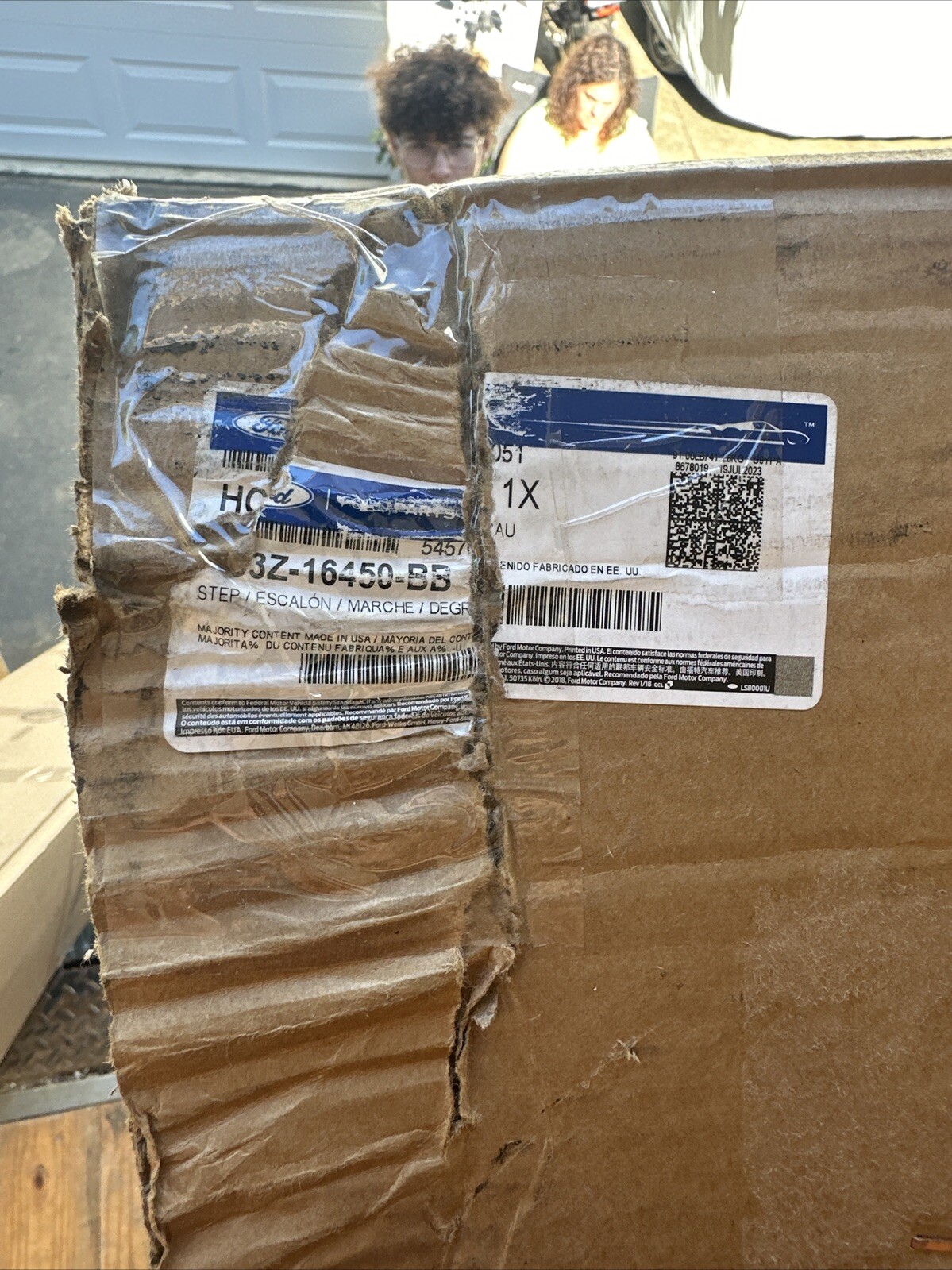 New Genuine Ford Step Asy HC3Z16450BB / HC3Z-16450-BB OEM