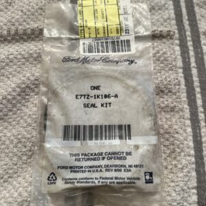 OEM FORD E7TZ-1K106-A SEAL KIT, FRONT LOCKING HUBS 1987 - 1988 F-150