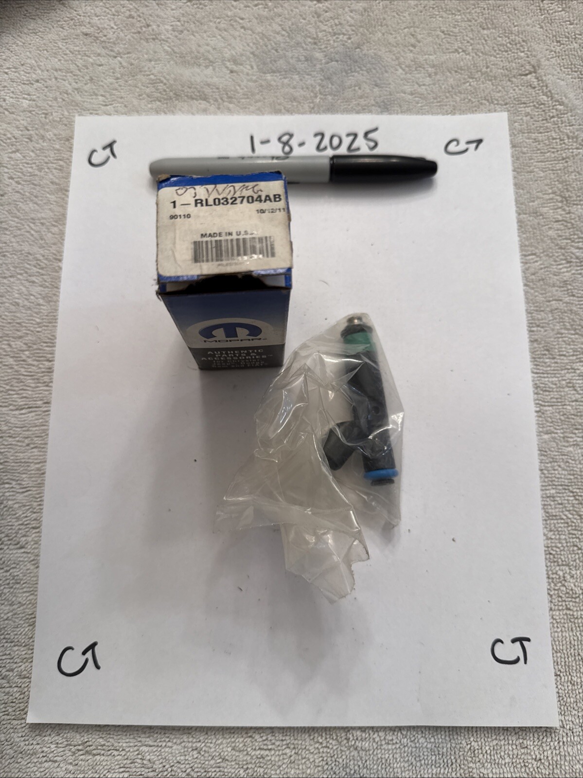 OEM MOPAR FUEL INJECTOR DAKOTA DURANGO GRAND CHEROKEE COMMANDER RAM 1500 4.7L V8