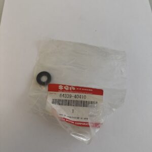 SUZUKI 82 - 02 RM100 GSX-R1100 GSX-R750 TL1000 NOS OEM DUST SEAL 64339-40410 jh