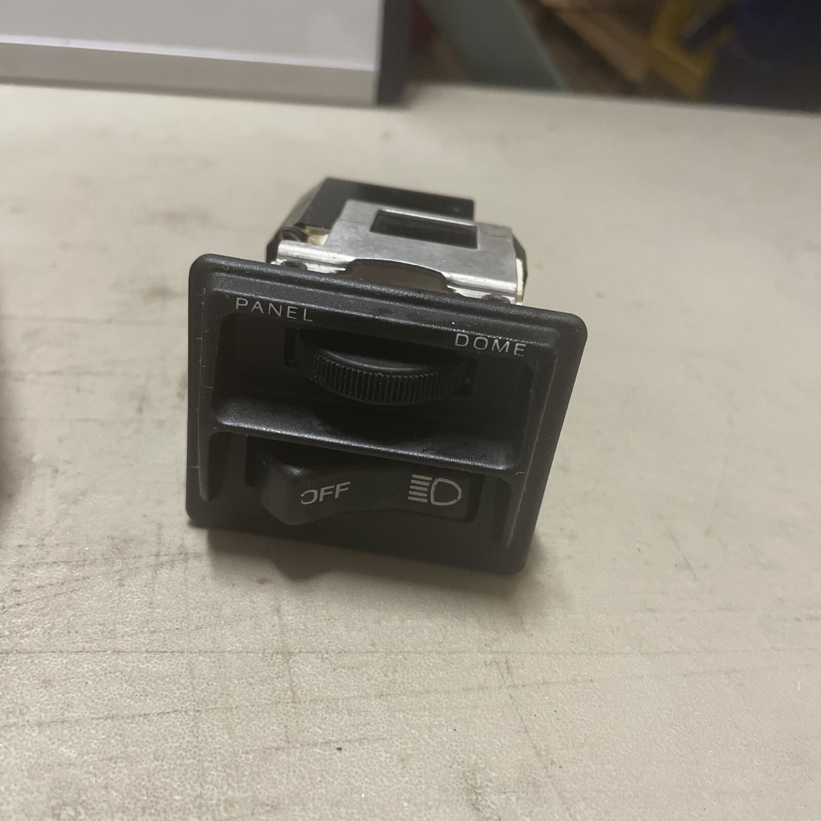 Standard DS-260 Headlight Panel Dome Light Switch -- Replaces E43Z-11654-C NEW - Image 3