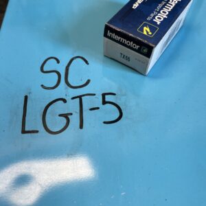 Standard Motor Products (Intermotor) Engine Coolant Temperature Sensor Left TX55