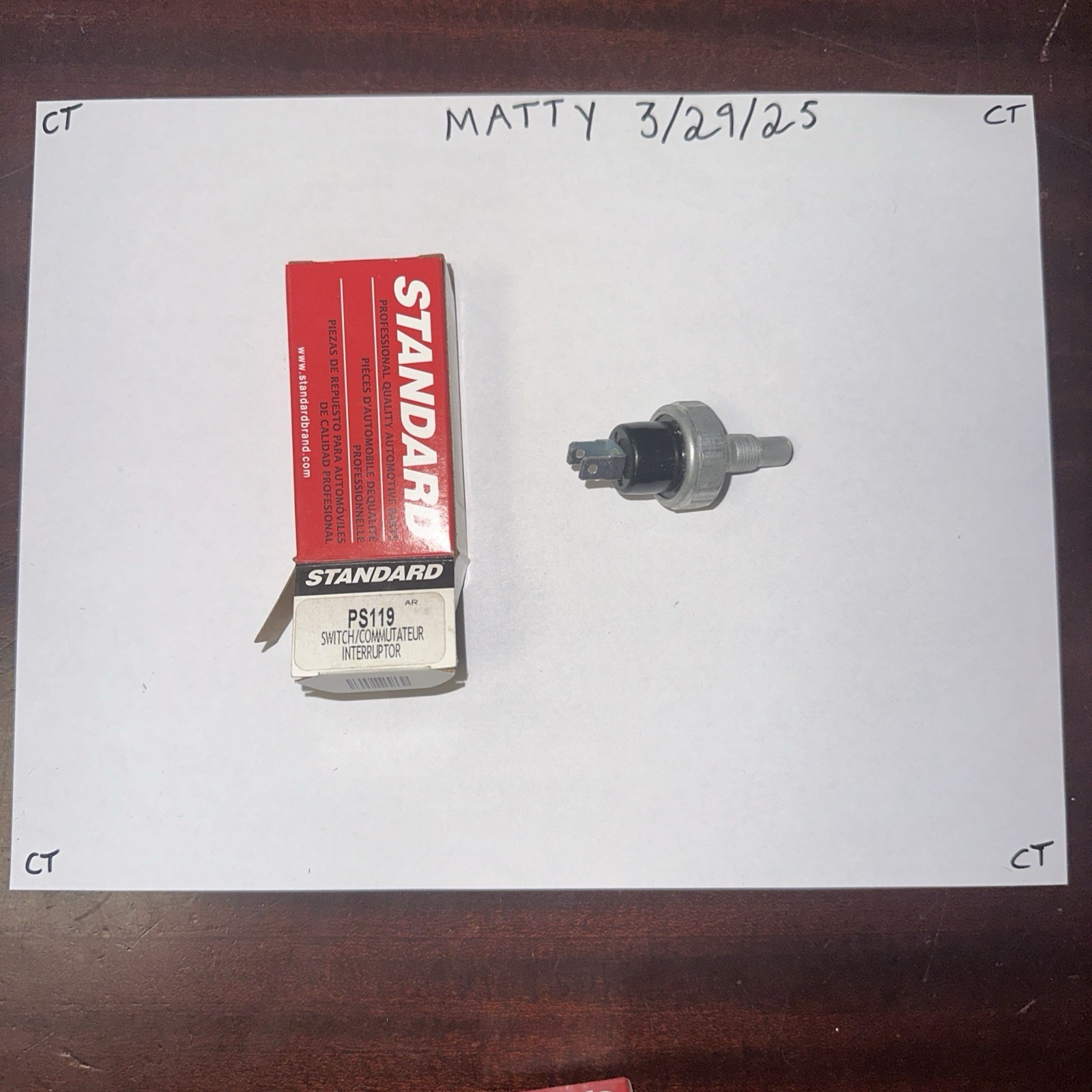 Standard Motor Products PS-119 Engine Oil Pressure Switch