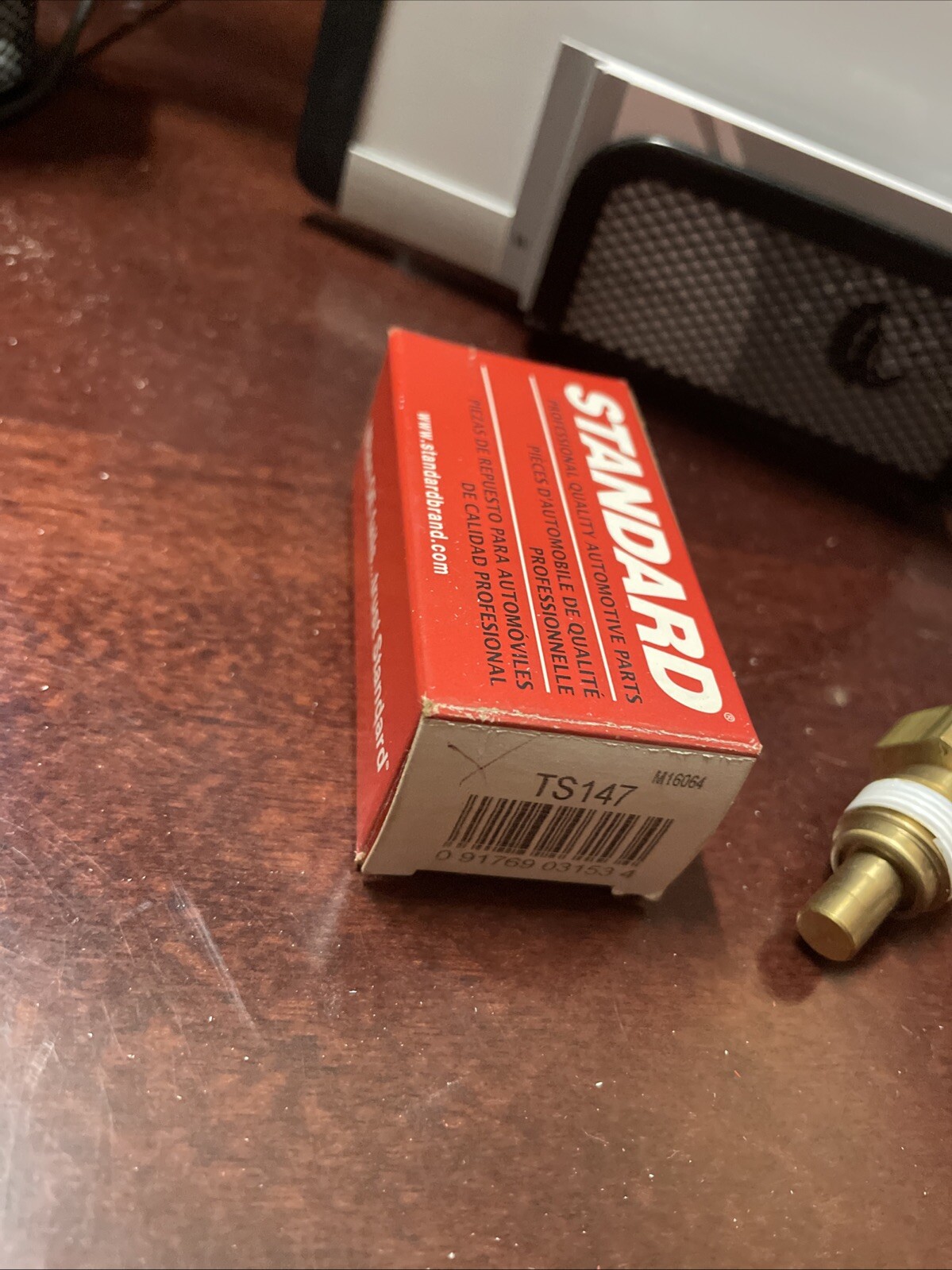 Standard TS-147 Engine Cooling Fan Temperature Switch - Image 3