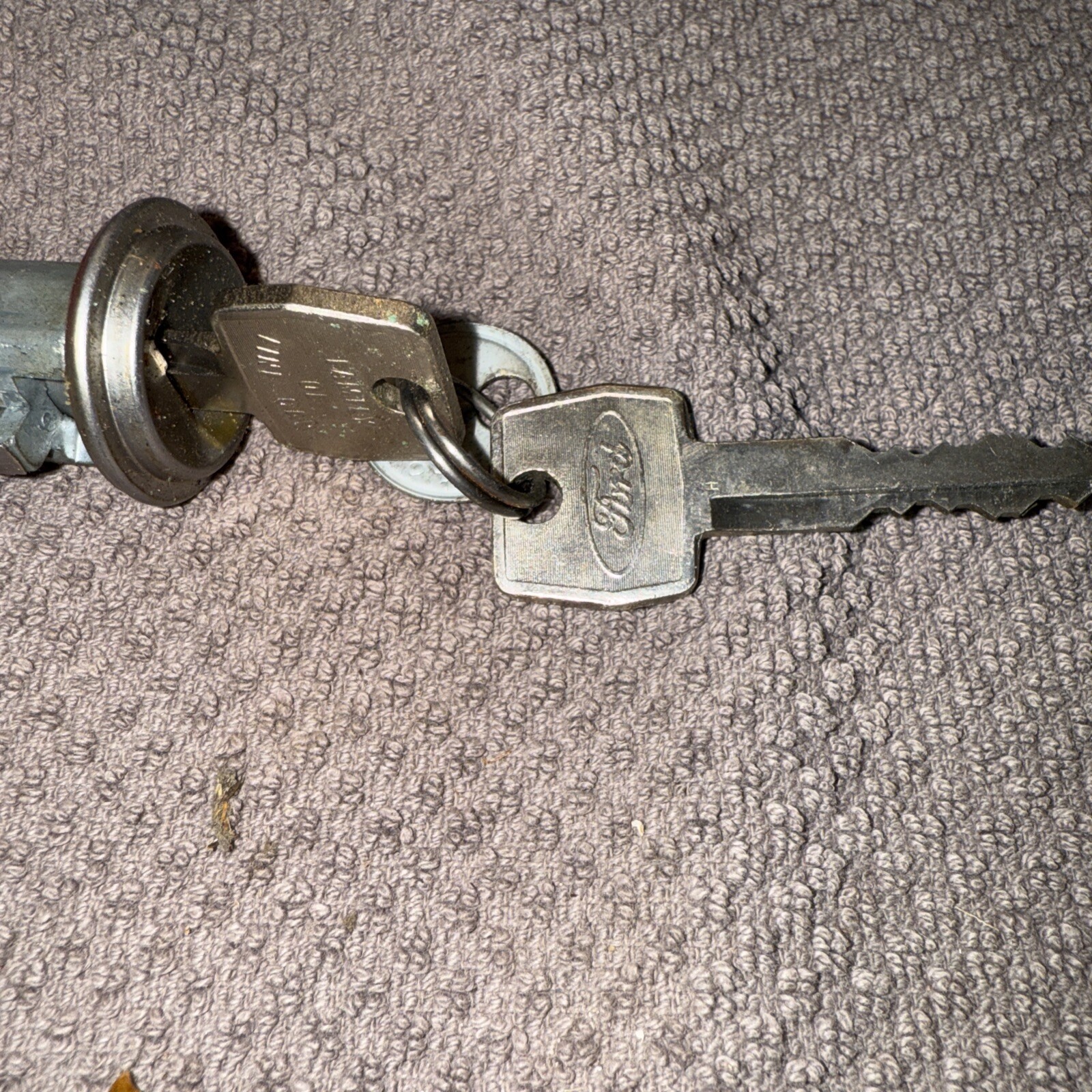 Standard US-23L Ignition Lock Cylinder fits 1968 Ford Mustang and Other Ford - Image 3