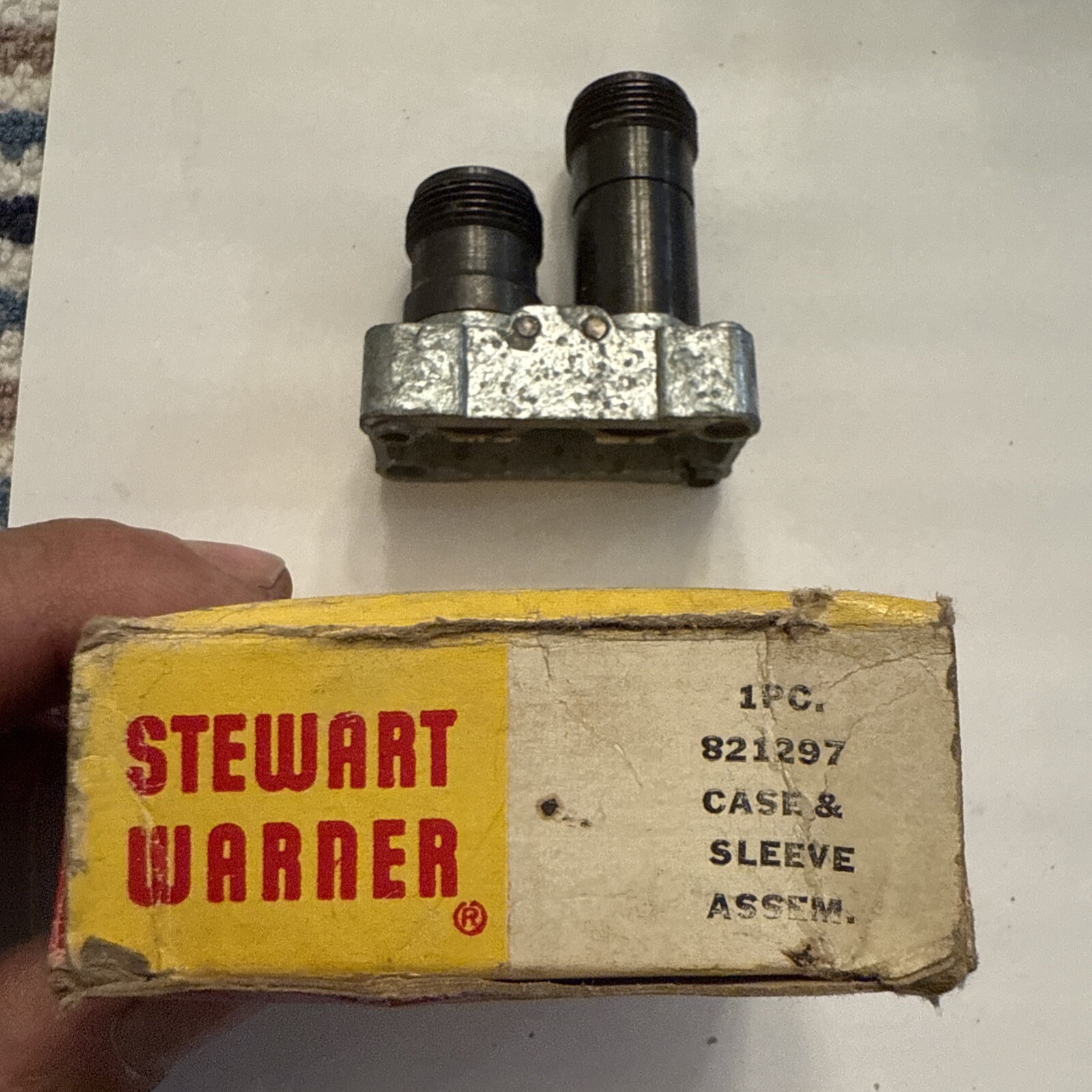 Stewart Warner Case &sleve 821297 - Image 3