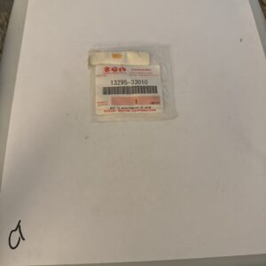 Suzuki CARBURETOR O RI 13295-33010 OEM NEW