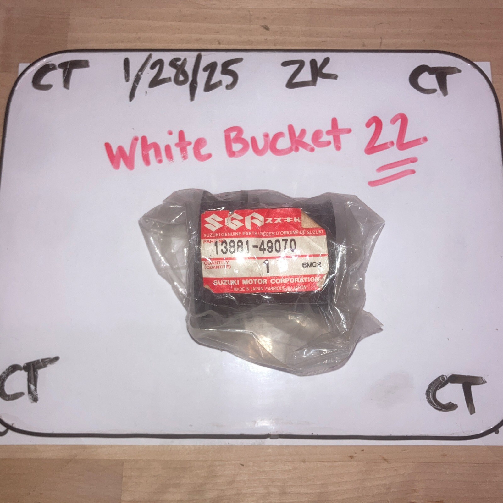 Suzuki NOS GS850G GS850GL 1981-1983 Outlet Tube 13881-49070