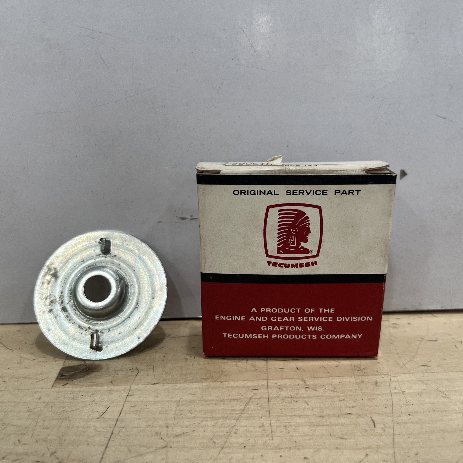 Tecumseh 590615 Starter Retainer - Image 3