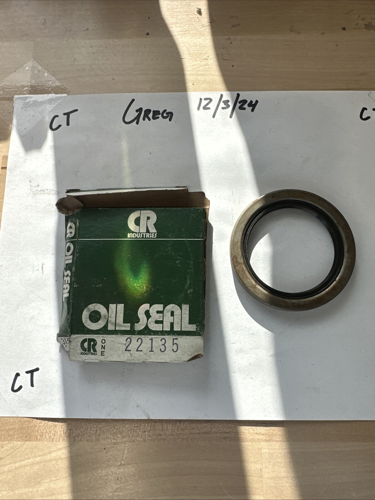 cr industries oil seal 22135