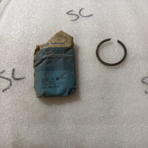 (1) Ford Snap Ring 377884-S Sold Individually