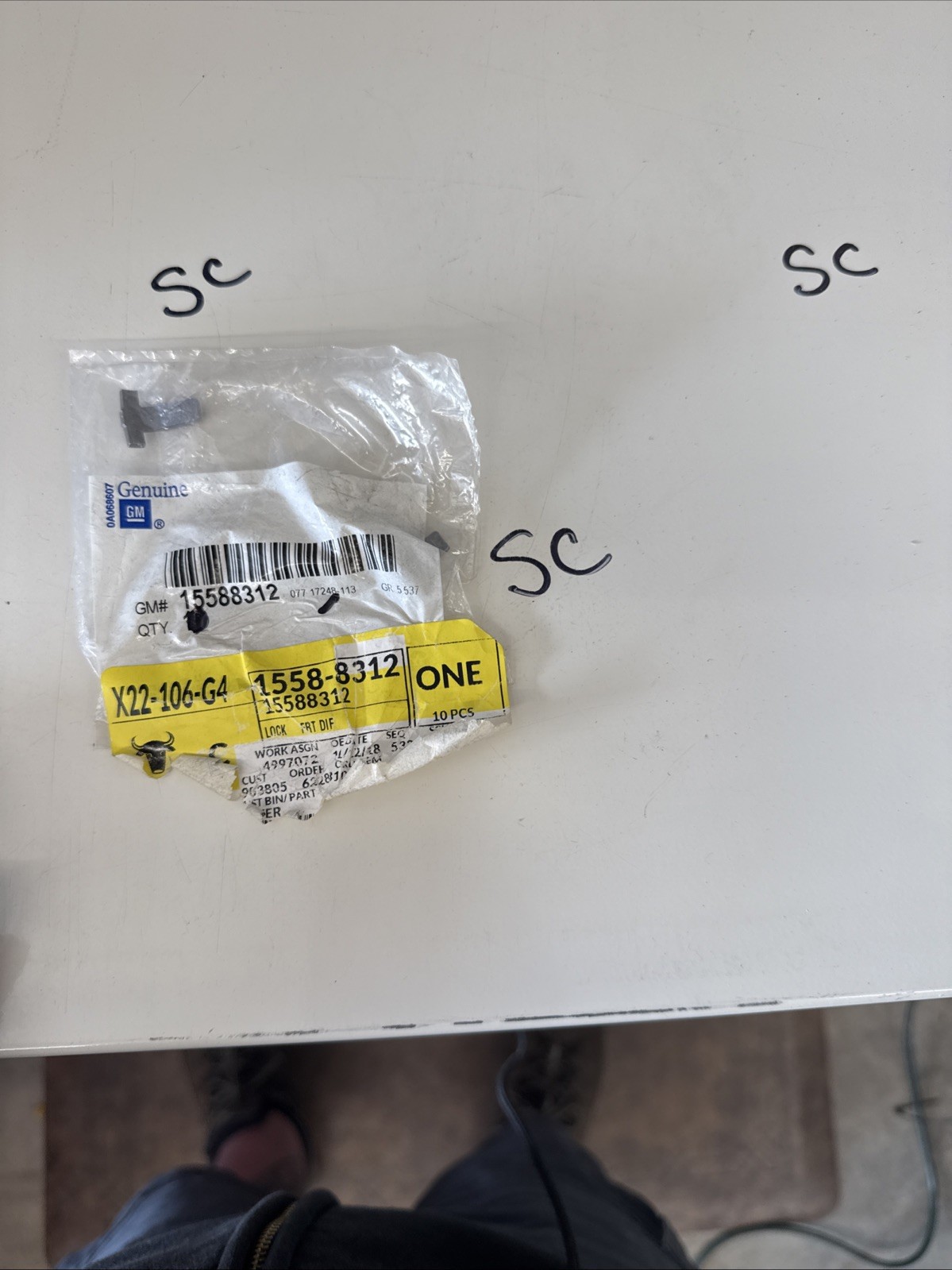 (1) Genuine GM OEM 15588312 Lock Front Differential Bearing Adjuster Nut NOS - Image 3