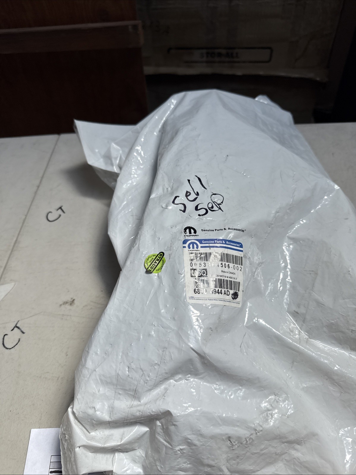 (1) Genuine Mopar Bracket Fascia Support OE 68104944AD new