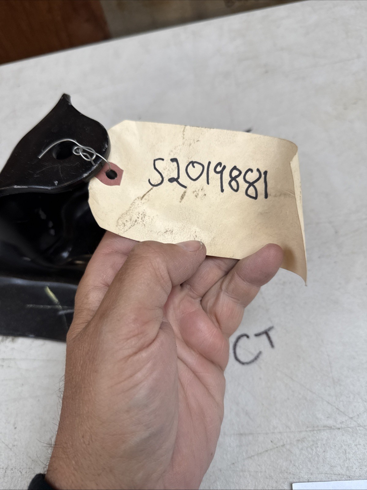 (1) Genuine Mopar Spring Shackle Left Rear 52019881 Nos OEM - Image 3