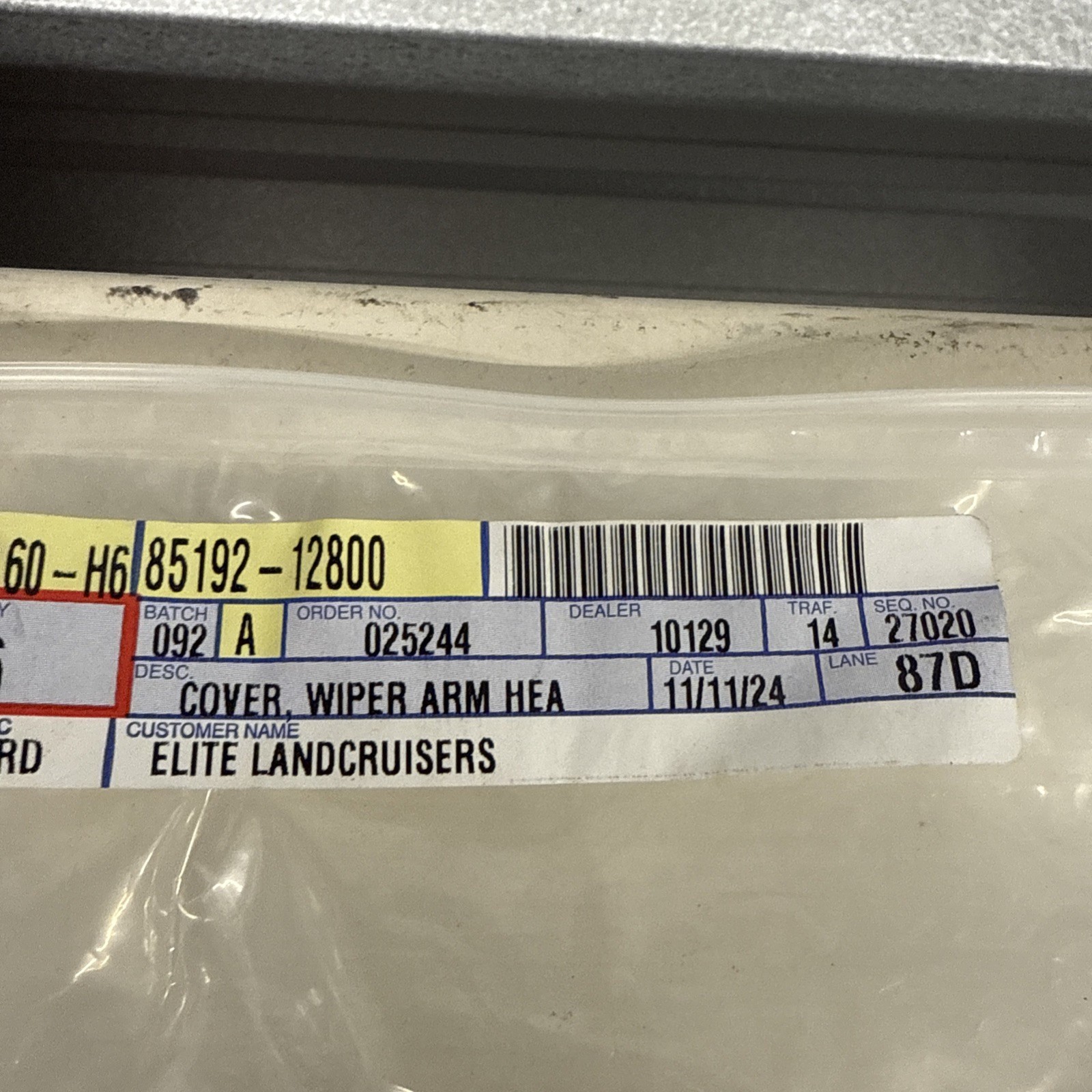 (1) Toyota Genuine Toyota Wiper Arm Cover 85192-12800 Sold Individually - Image 3