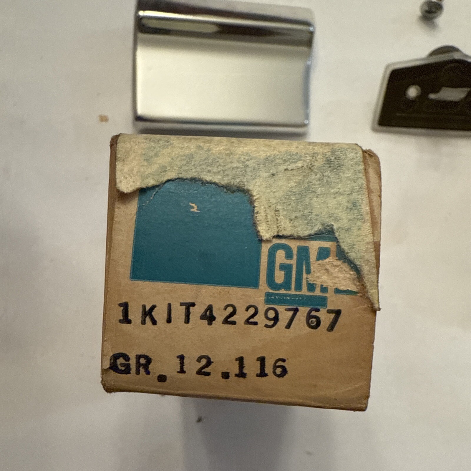 1967 Caprice NOS Left Rear Fender Molding - Image 3