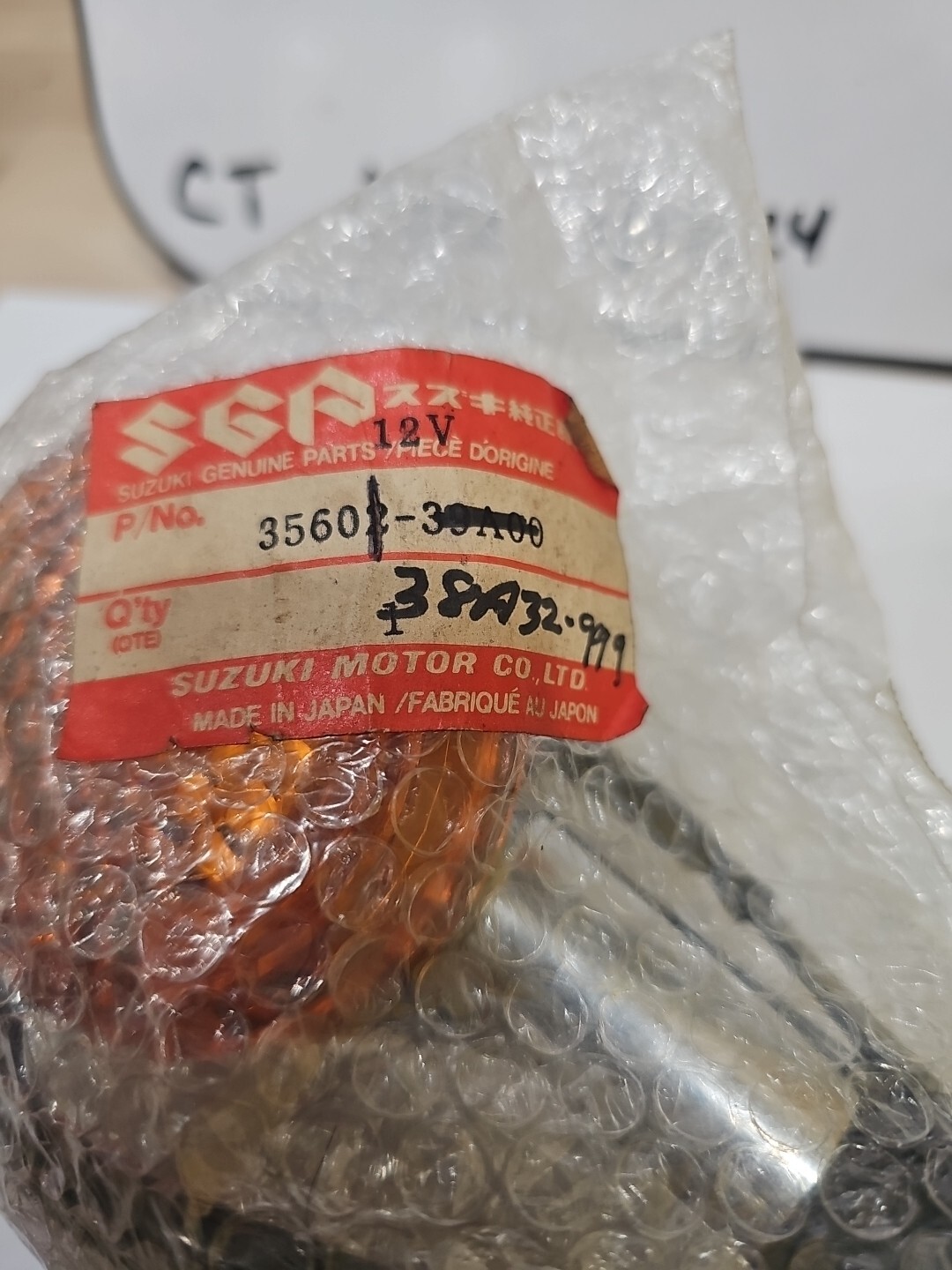 1986-2005 Suzuki LS650 S40 VS 700 750 800 Front Turn Signal OEM 35601-38A32-999 - Image 3