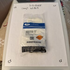 4 NEW FORD 1997/2012 "RIVET" INSULATOR, FUEL FILLER NECK, PART W525173-S300