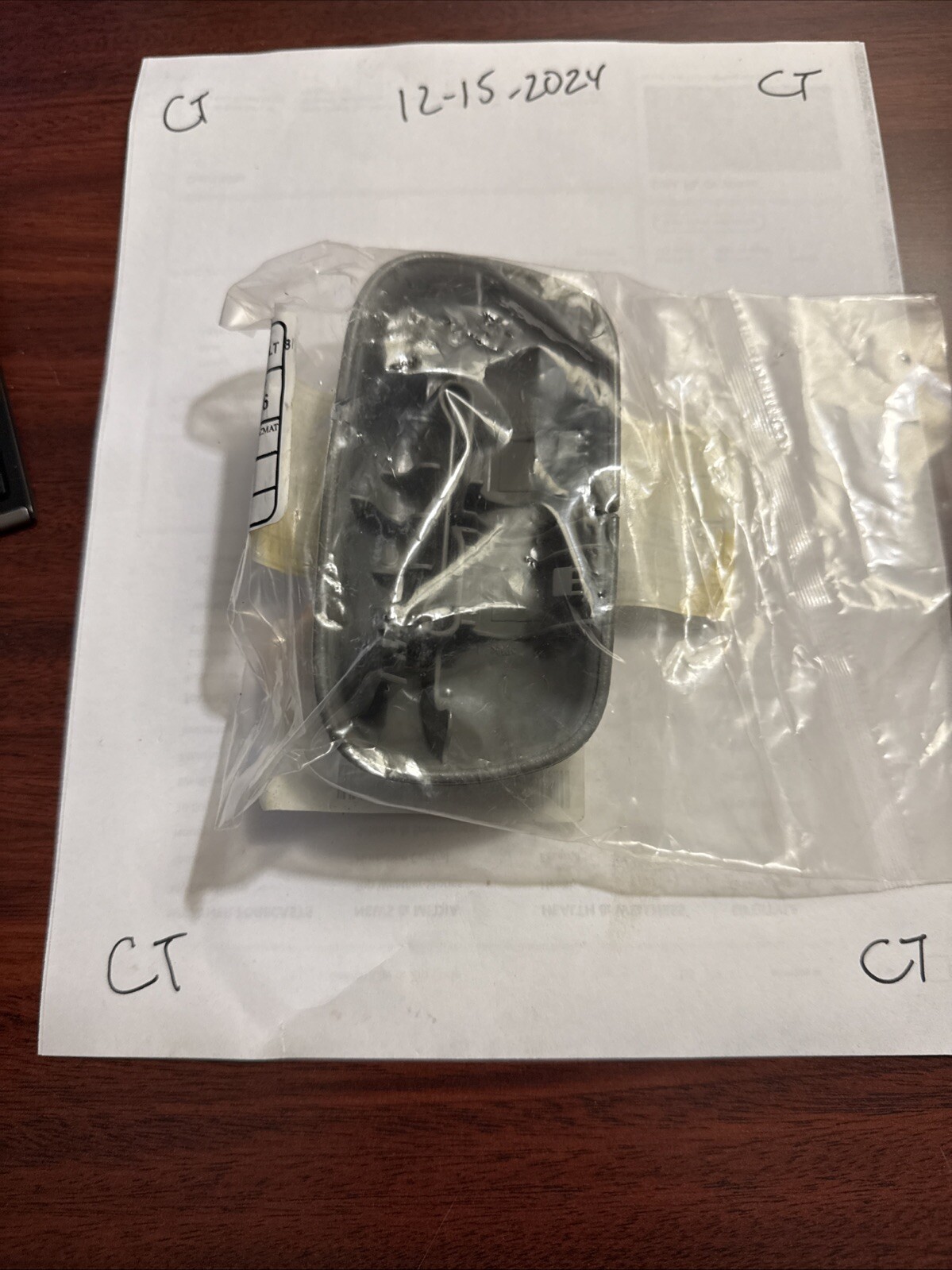 89383 B2200GA3QK BRAND NEW REAR CENTER SEAT BELT COVER GRAY 2 TONE 2014-2016... - Image 3