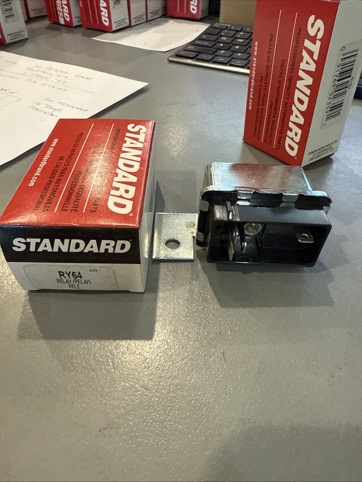 A/C Compressor Control Relay Standard RY64