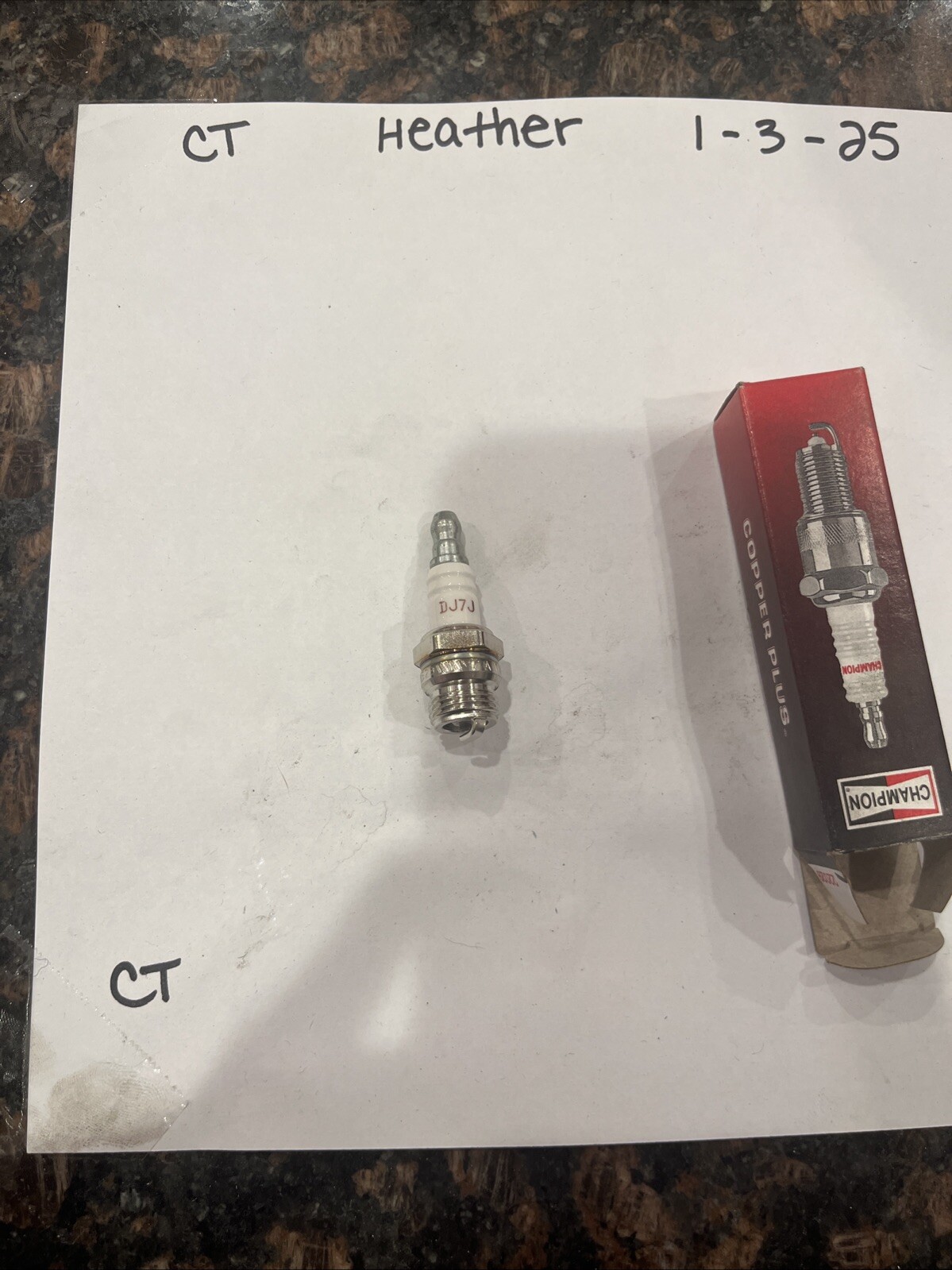 CHAMPION Small Engine Spark Plugs #850 DJ7J - Image 4