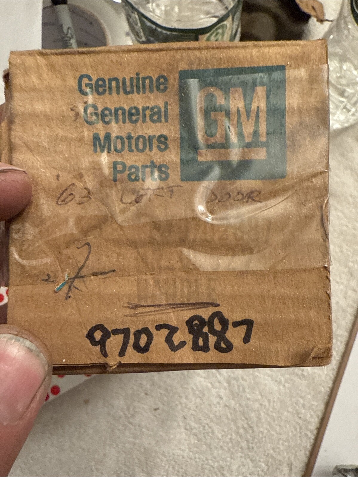 Corvette door handle - LEFT HAND - 1963-4 - GM# 9702887 - light blemishes - Image 3