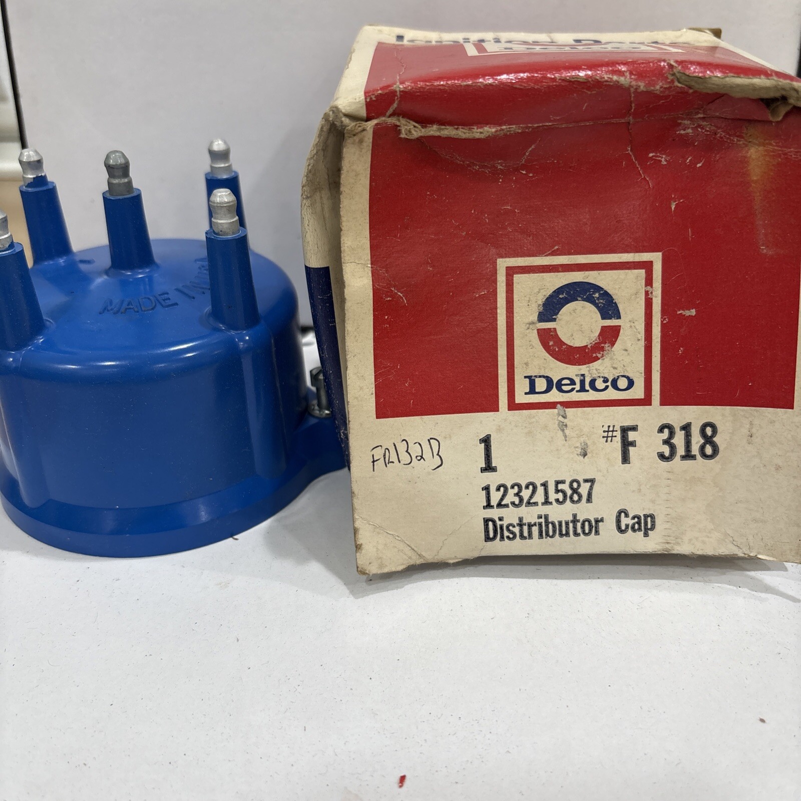 Delco Distributor Cap F318 (12321587) - Image 3