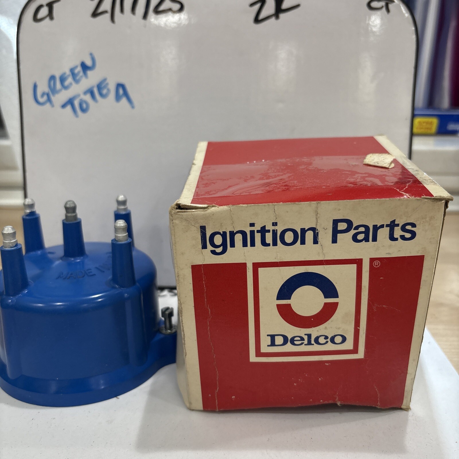 Delco Distributor Cap F318 (12321587)