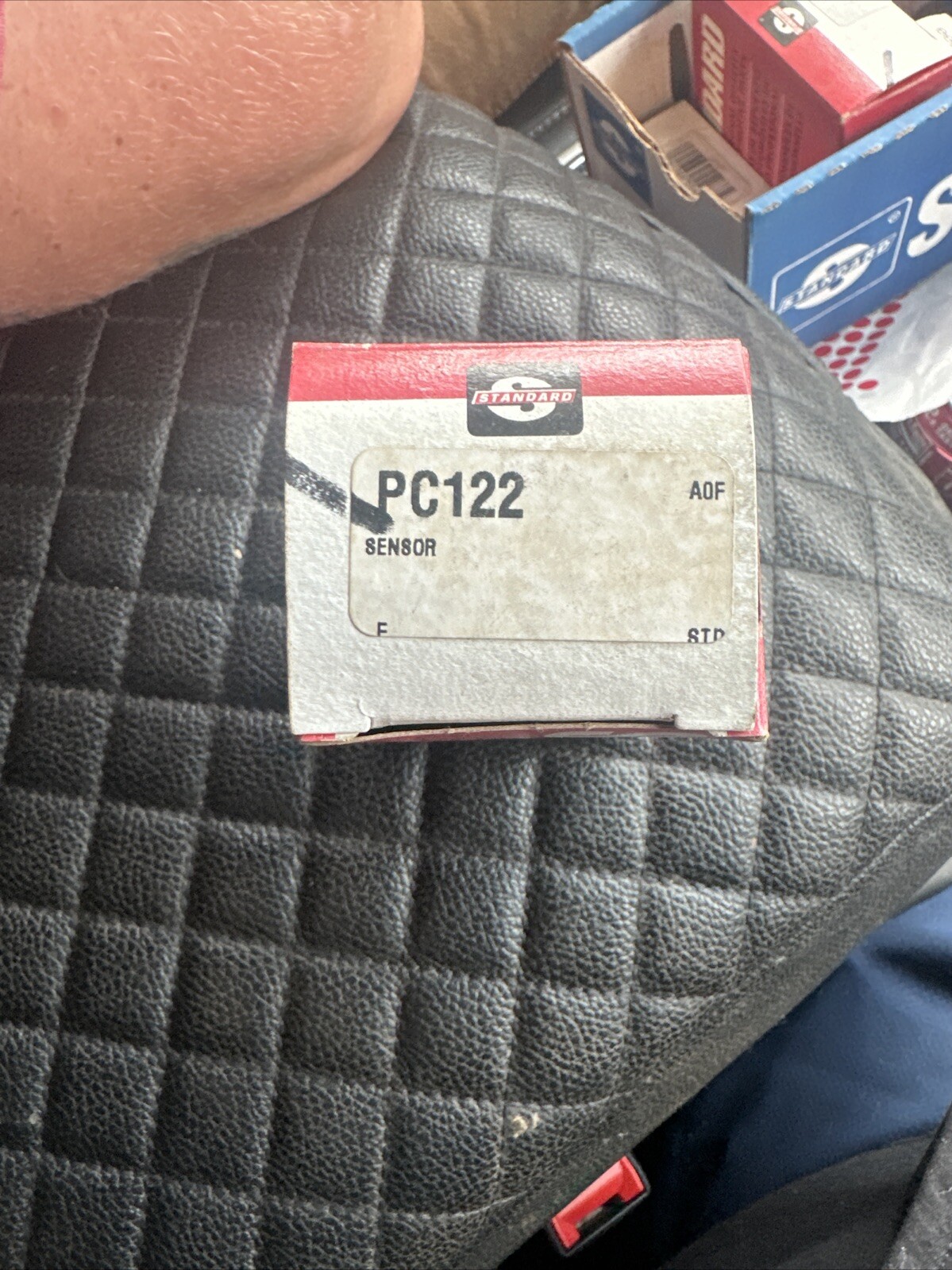 Engine Crankshaft Position Sensor Standard Motor Products PC122