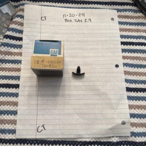 GM OEM 86-02 98 Fender Fender Components-Splash Shield Retainer Clip 480534