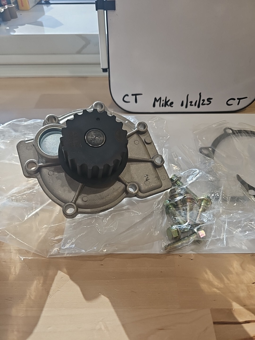 Gates Water Pump 41110 NOS - Image 3