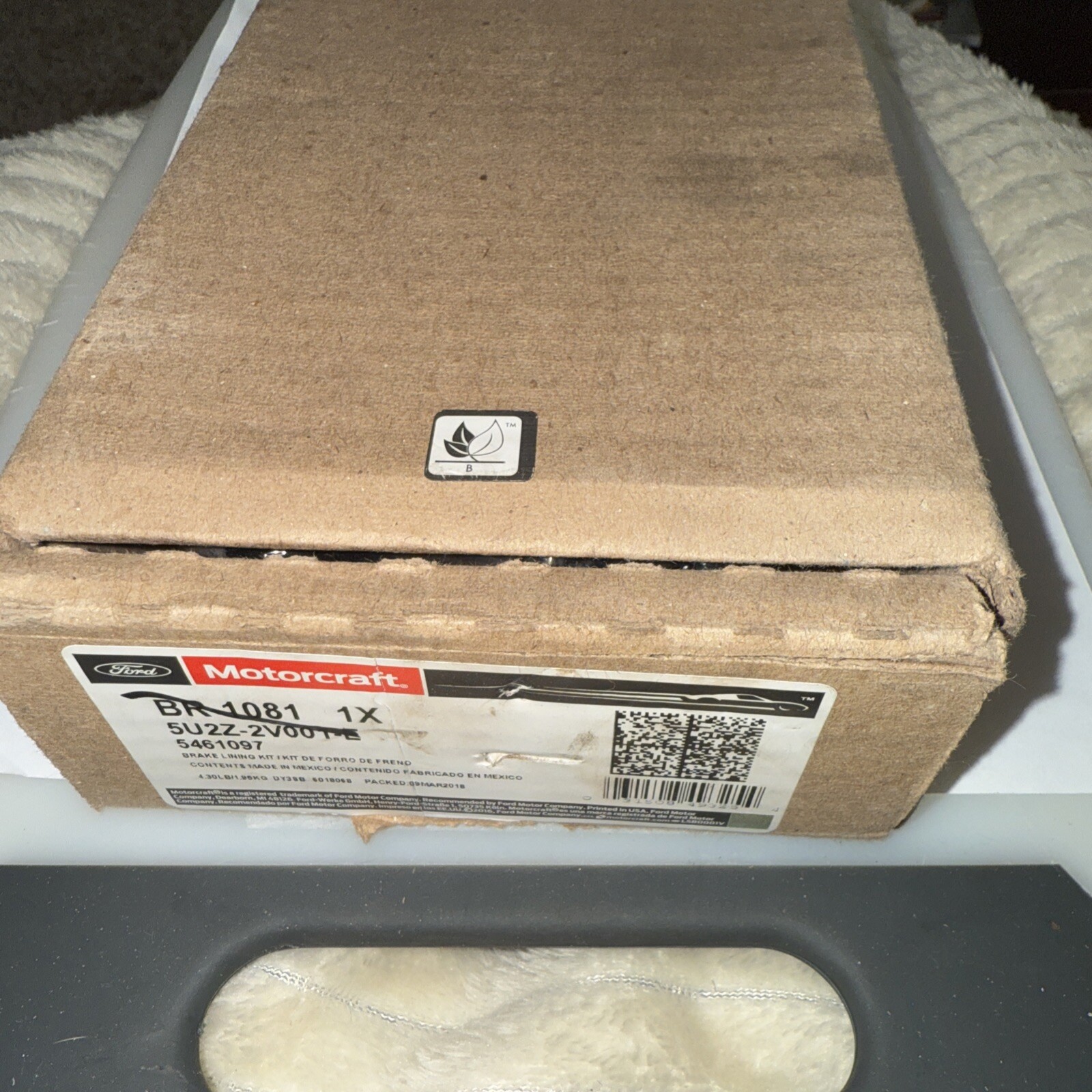 Genuine Ford 2005-2010 Mustang Front Brake Pads 5U2Z-2V001-K