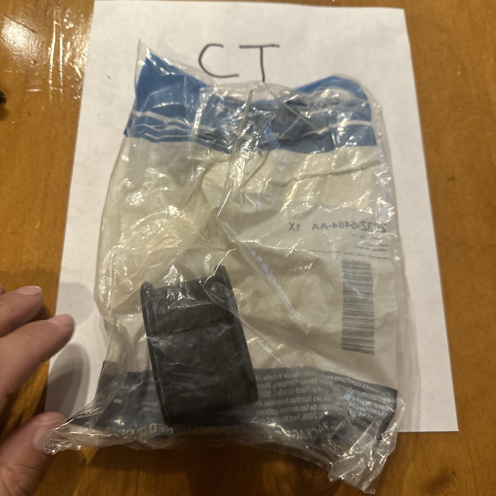 Genuine Ford 2C3Z-5484-AA SD Stabilizer Bar Insulator Bushing New - Image 3