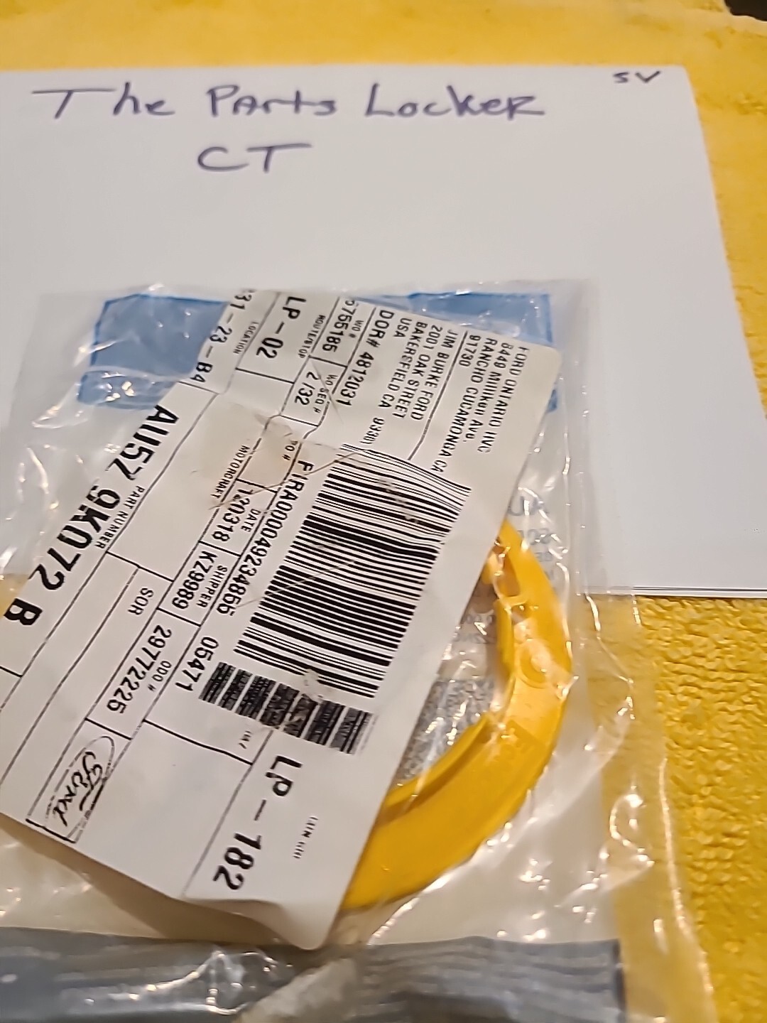 Genuine Ford Filler Pipe Insert AU5Z-9K072-B - Image 3