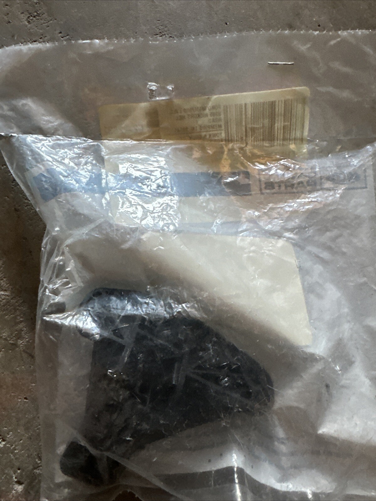 Genuine Ford OEM 4L2Z-78404C28-AA Wedge Assembly NEW OEM - Image 3