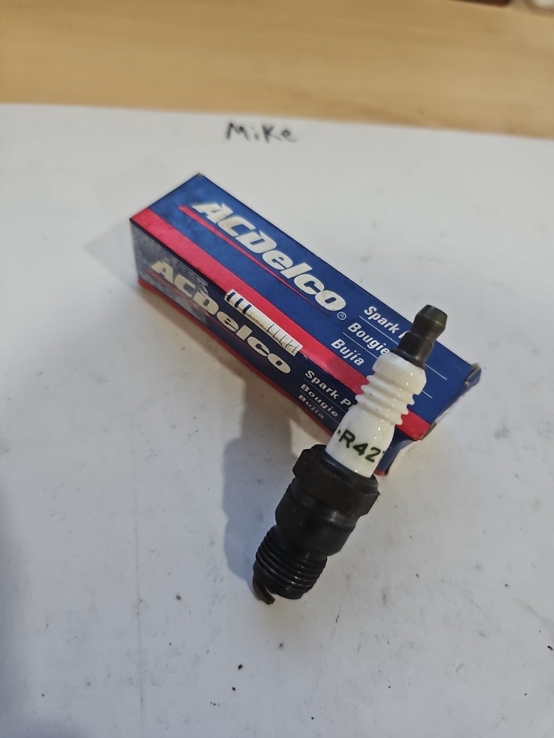 Genuine GM ACDelco Spark Plug R42TS NEW OLD STOCK - Image 3
