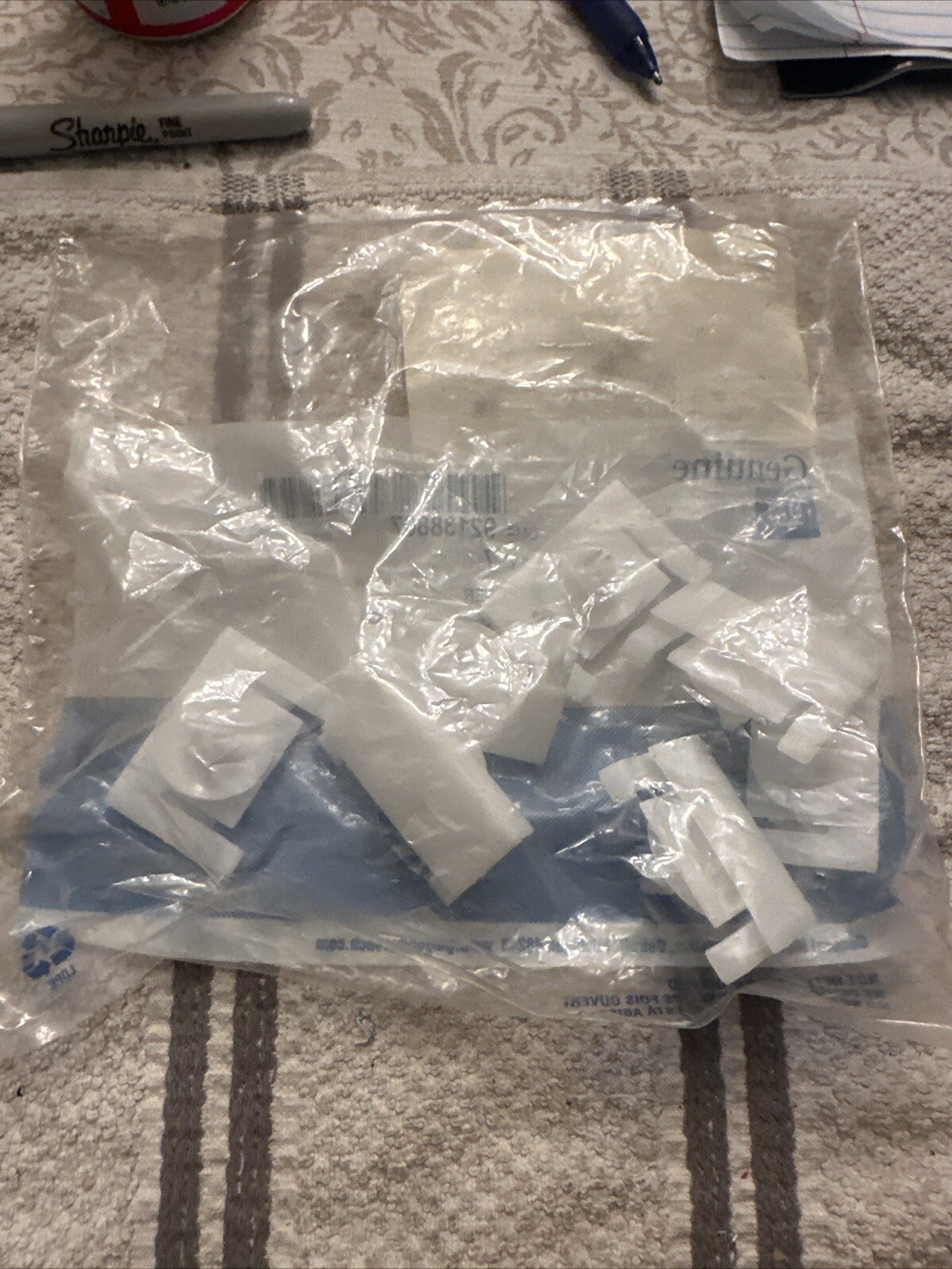 Genuine GM Rocker Panel Molding Retainer 92138807 (7) Clips OEM - Image 3