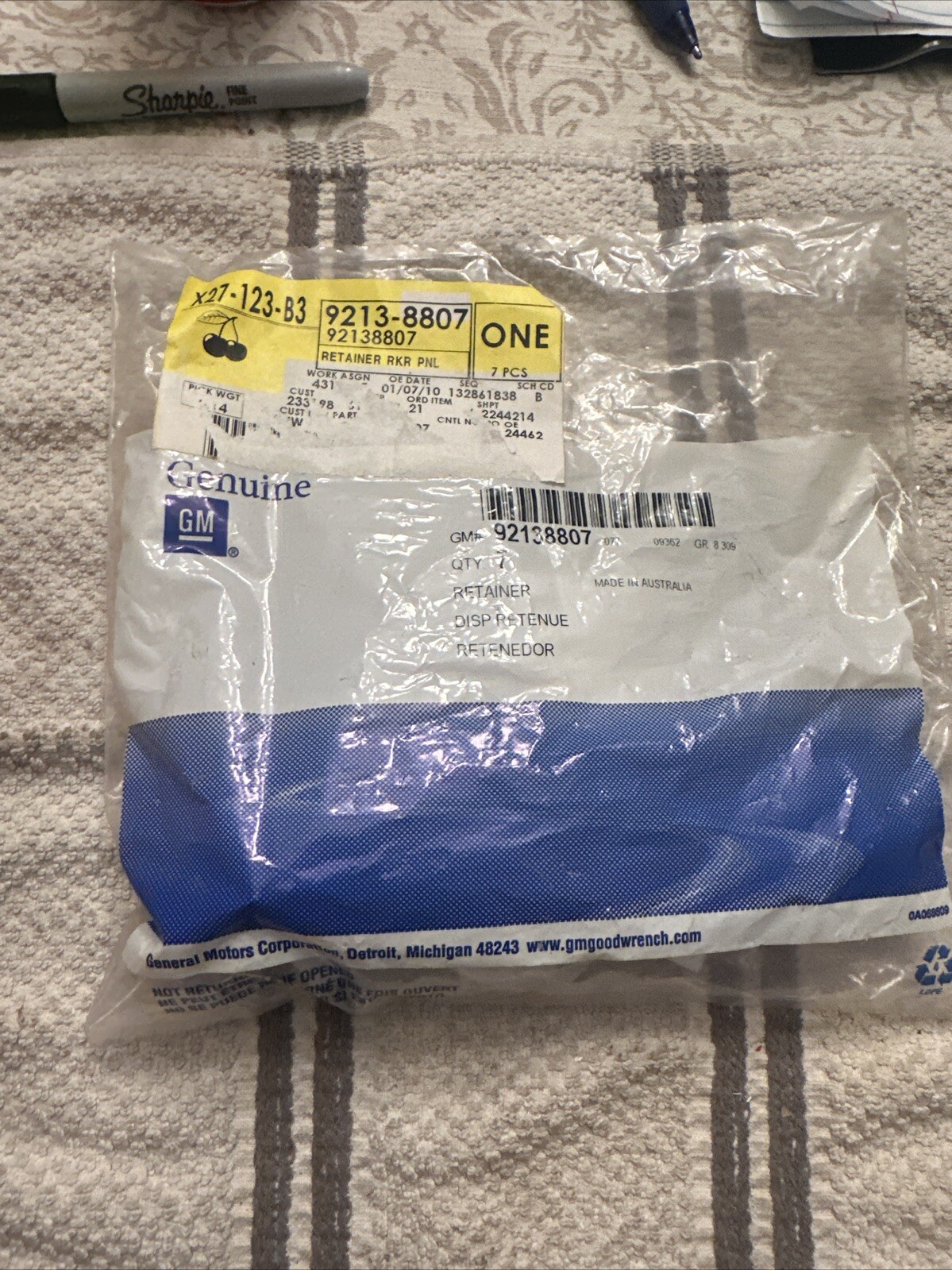 Genuine GM Rocker Panel Molding Retainer 92138807 (7) Clips OEM