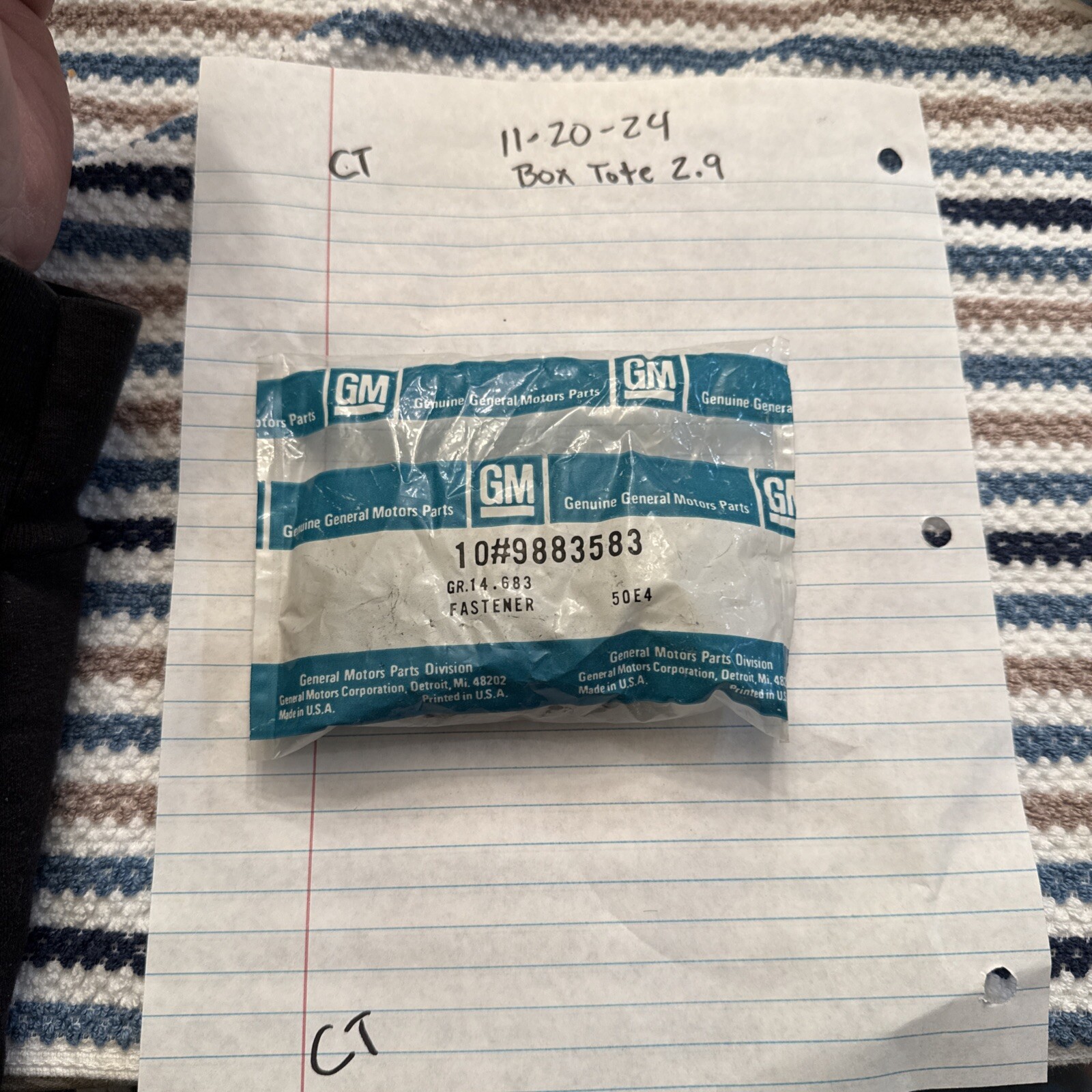 Genuine Gm OEM Nos Retainer Clips 9883583