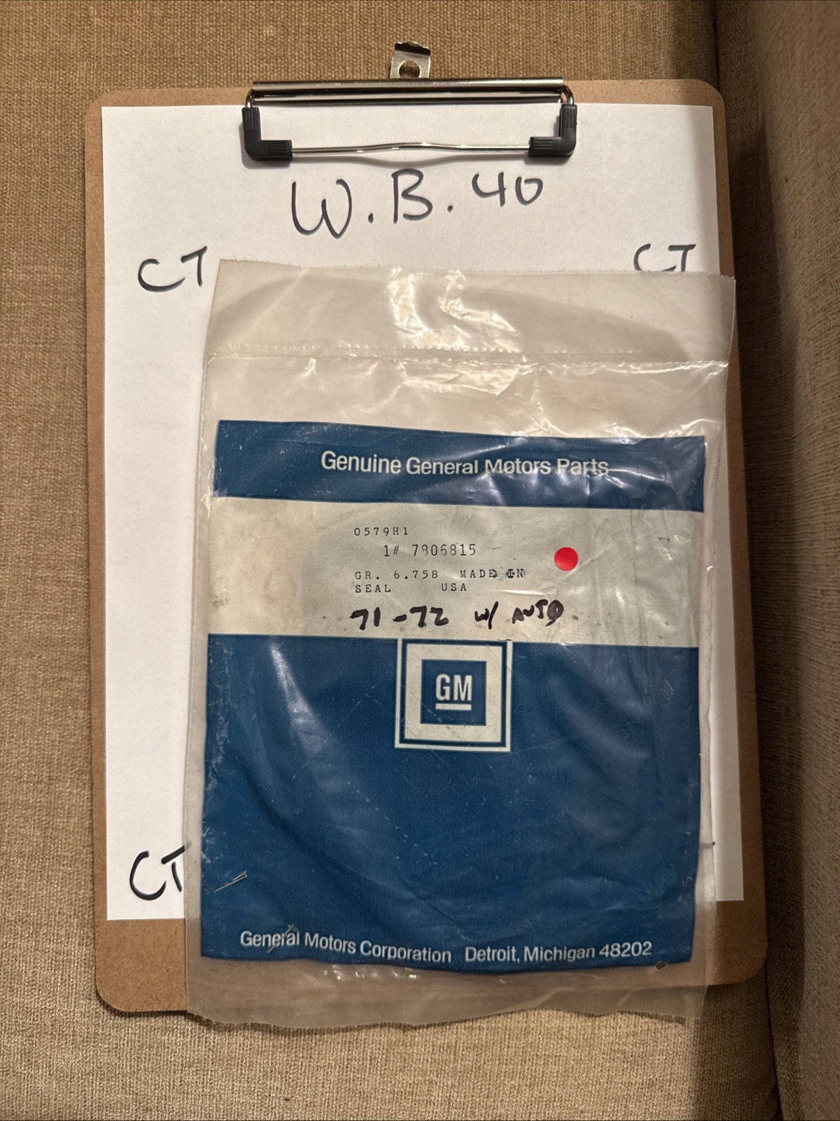 Genuine Gm Seal 7806815 Nos OEM