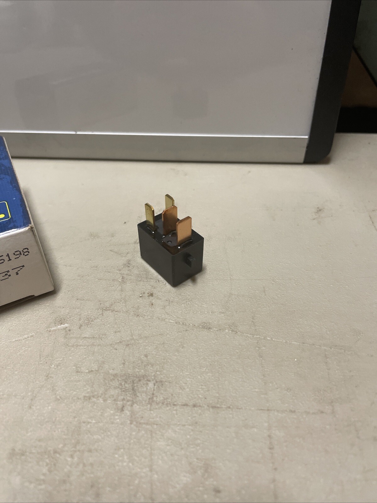 Intermotor A/C Clutch Relay Door Window Relay Standard RY-737 - Image 3