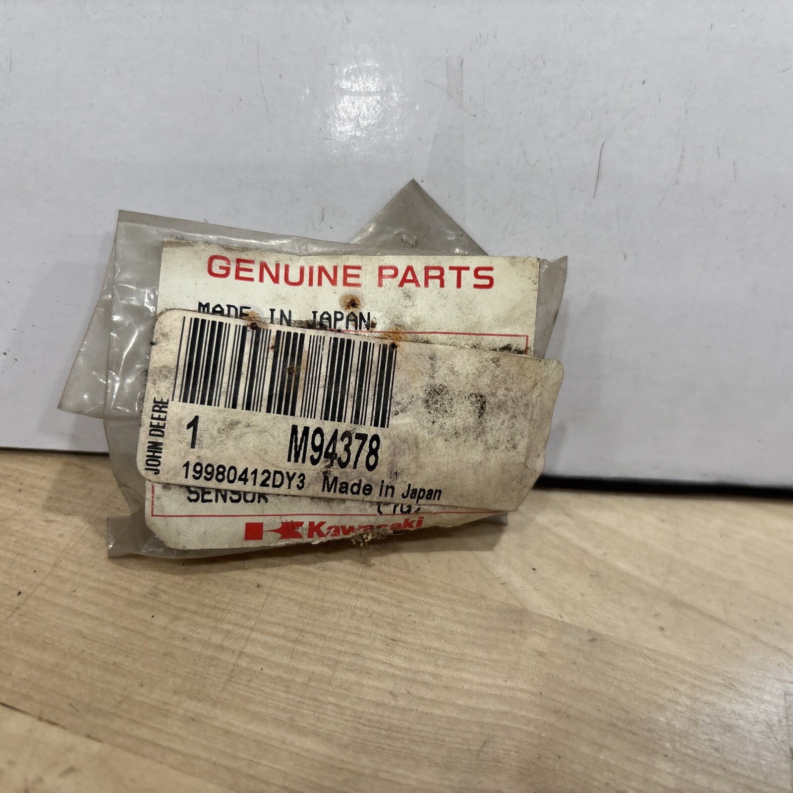 John Deere Sensor M94378 for Kawasaki W/ Washer - Image 3
