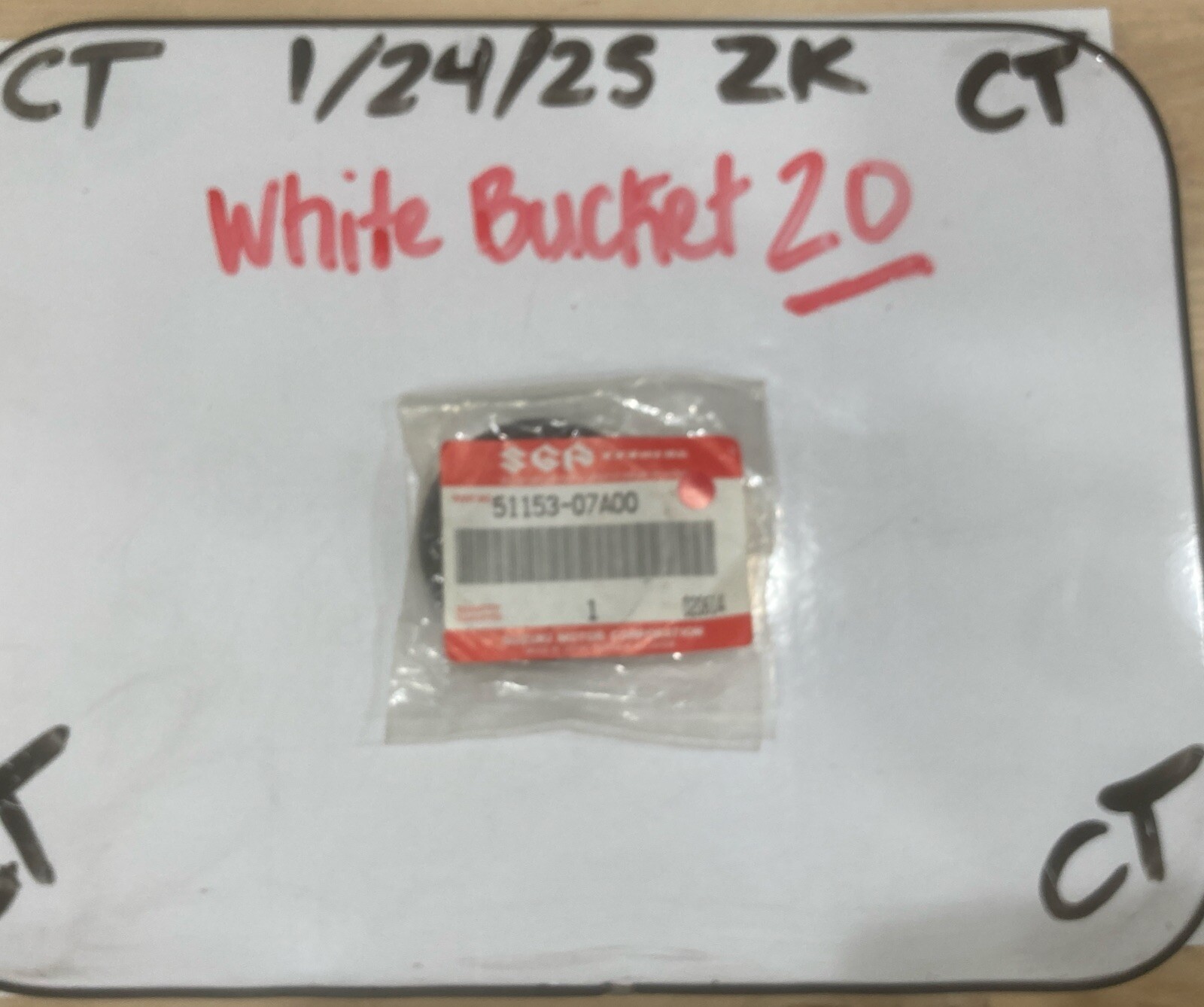 NEW GENIUNE SUZUKI 51153-07A00 Oil Seal FRONT FORK